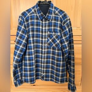 Mountain Hardwear reversible long sleeve shirt (black & plaid)